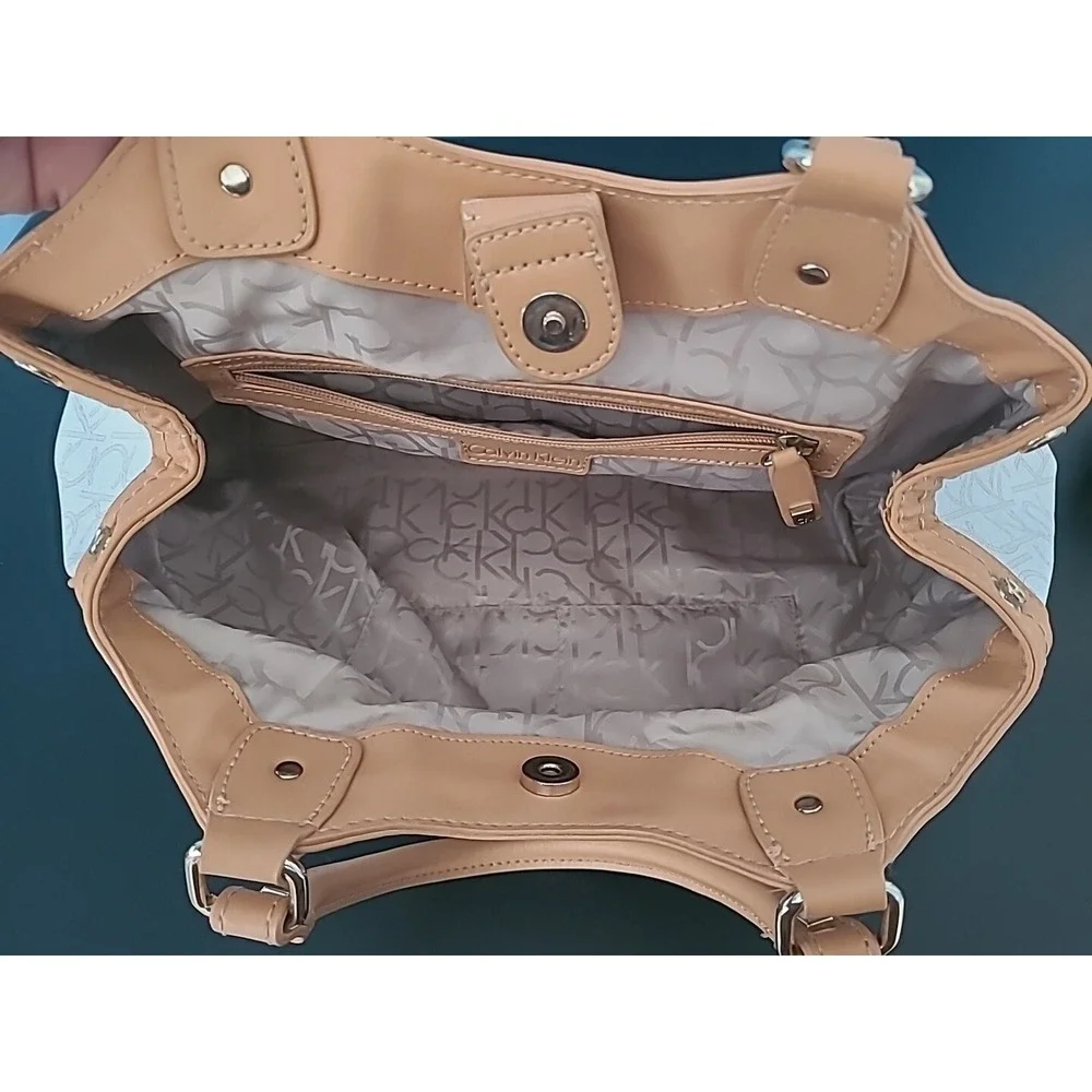 Calvin Klein Monogram CK Handbag‎ Hobo Bag Purse Off-White & Tan